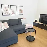 Nowoczesny Apartament Dabska Arena / Parking