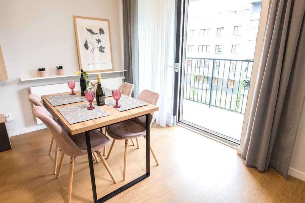 Apartament Nowoczesny Dabska Arena / Parking Kraków