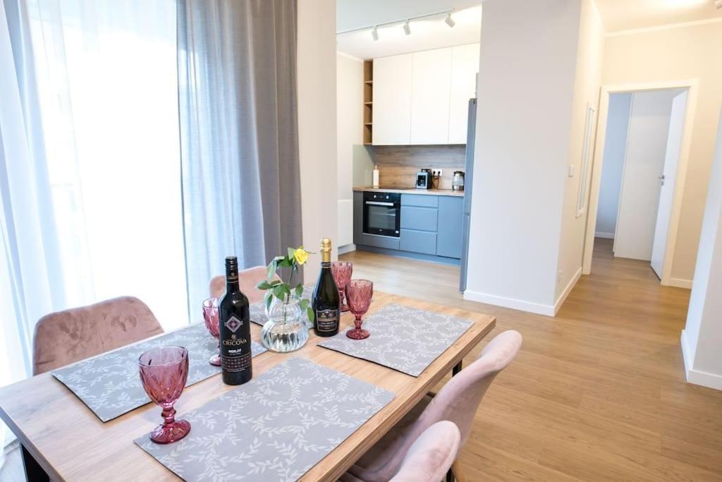 Apartament Nowoczesny Dabska Arena / Parking